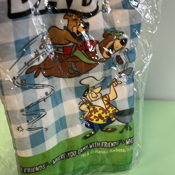 JellyStone Park Dad Oven Mitt, Brand New in Packaging, Oven Mitt, Kitchen Safety - Picture 3 of 3